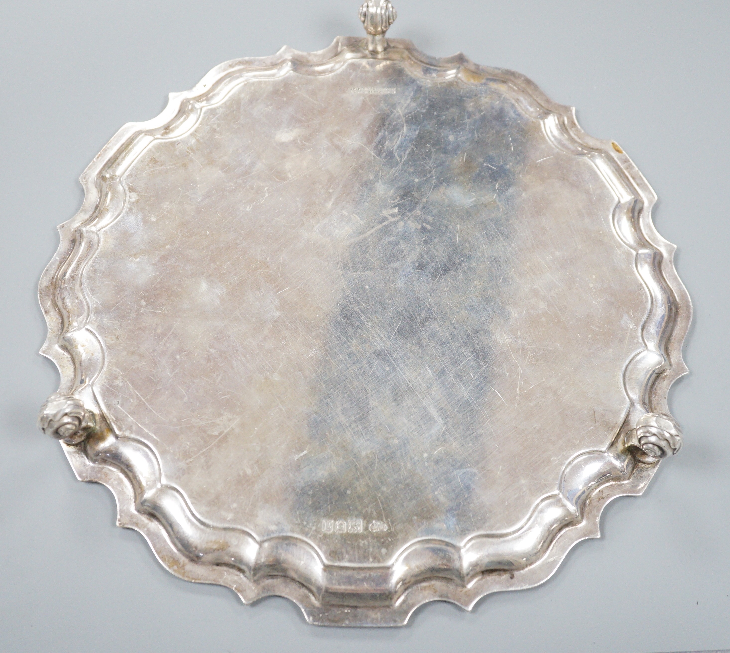 A late Victorian silver salver with later engraved inscription, Goldsmiths & Silversmiths Co Ltd, London, 1899, 25.7cm